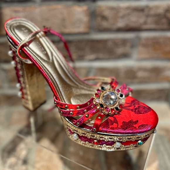 Azalea Wang Aline Gemstone Platform Sandal w/ Ankle Strap - Picture 6 of 11